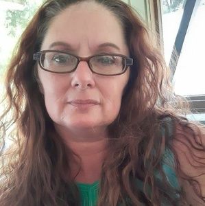 Meet your Posher, Carrie